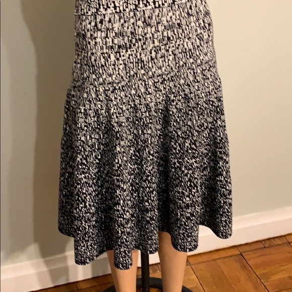 Black and white knit dress - Picture 4 of 8